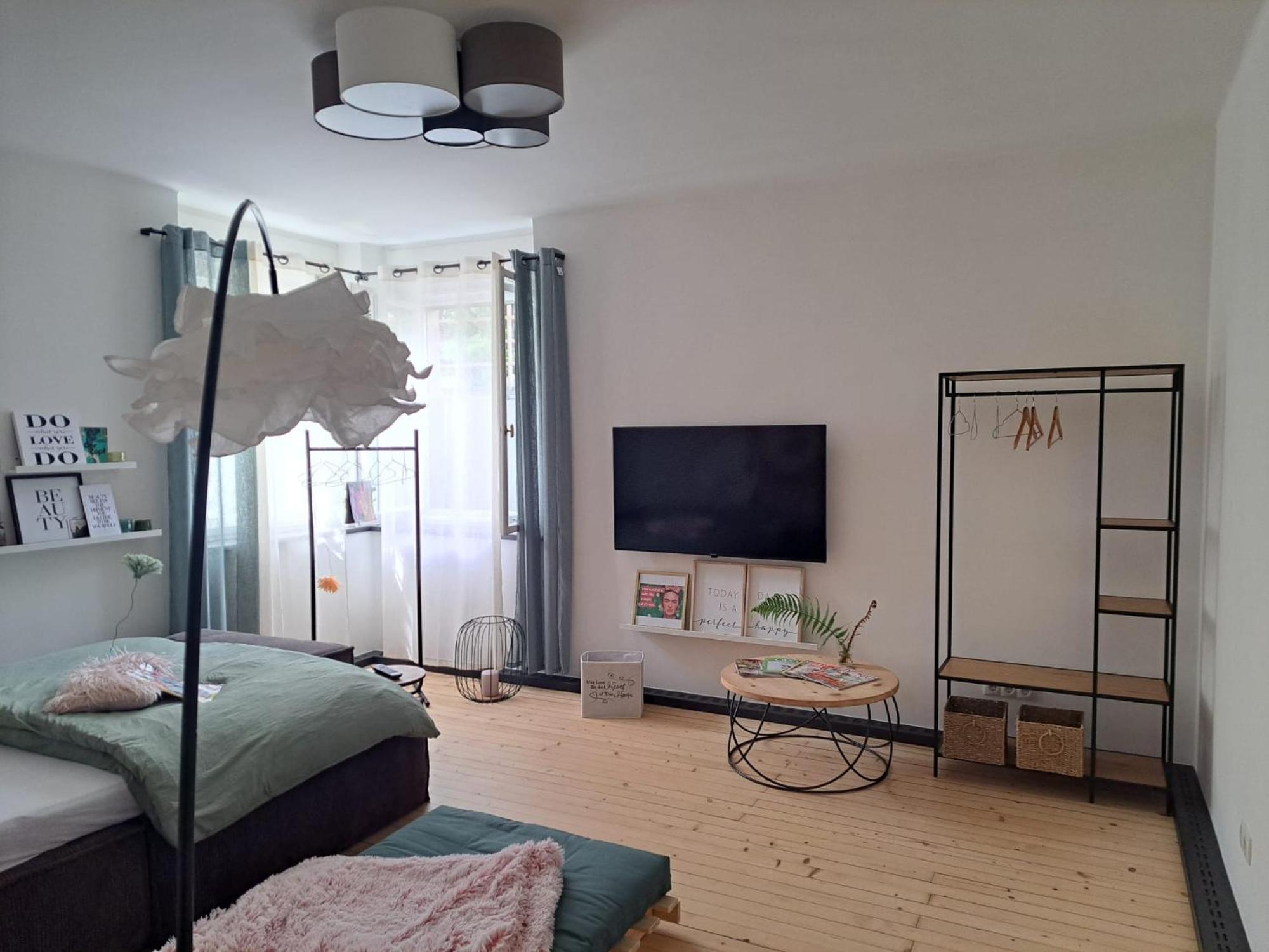 Apartment Wildflower In Privatvilla Im Herzen Merans Buitenkant foto