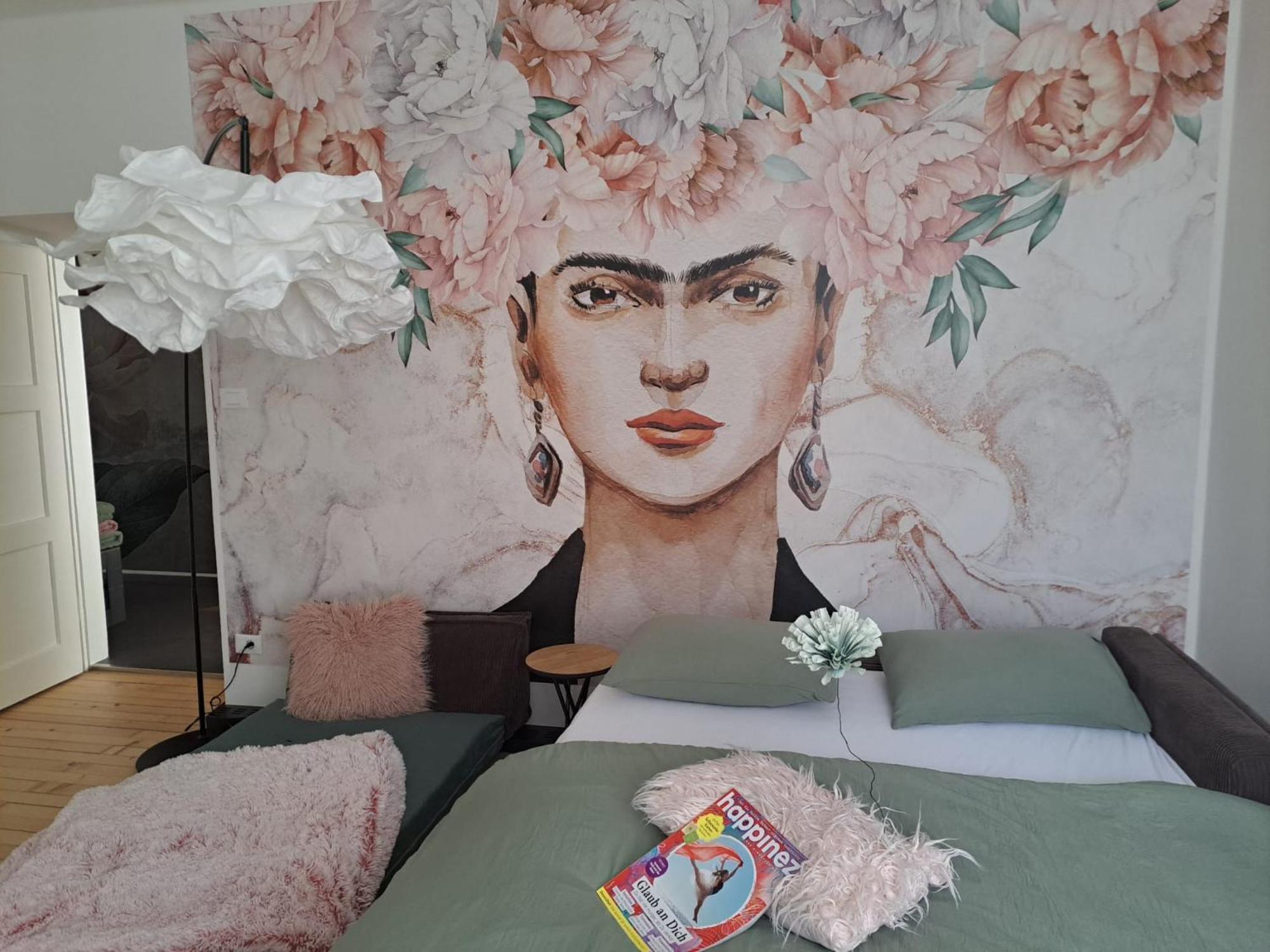 Apartment Wildflower In Privatvilla Im Herzen Merans Buitenkant foto